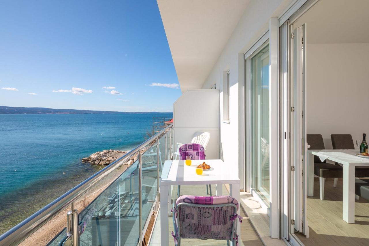 Absolute Beach Holidays Apartment Dugi Rat Exterior foto