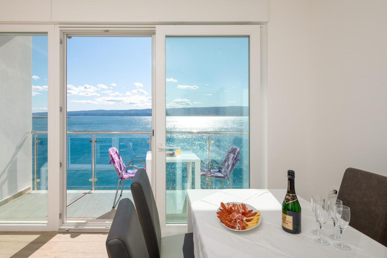 Absolute Beach Holidays Apartment Dugi Rat Exterior foto